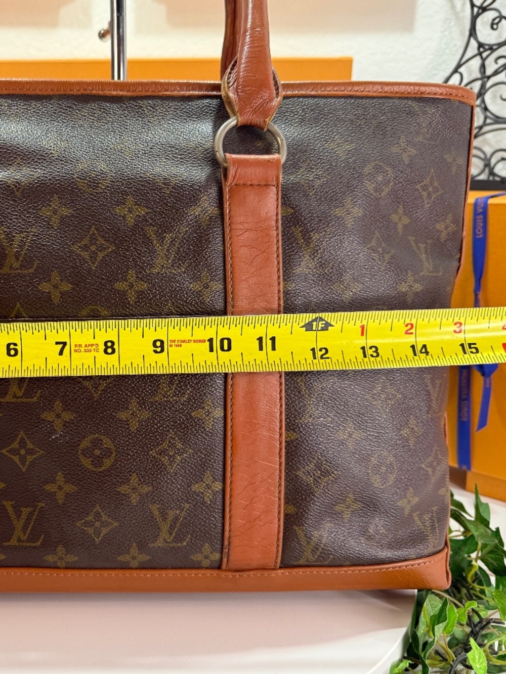 LOUIS VUITTON LARGE MONOGRAM FRENCH TOTE! - Picture 14 of 17
